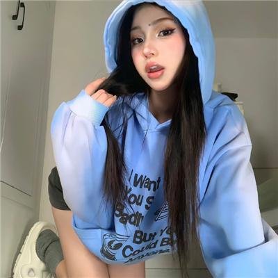 蒙娜丽莎与血月